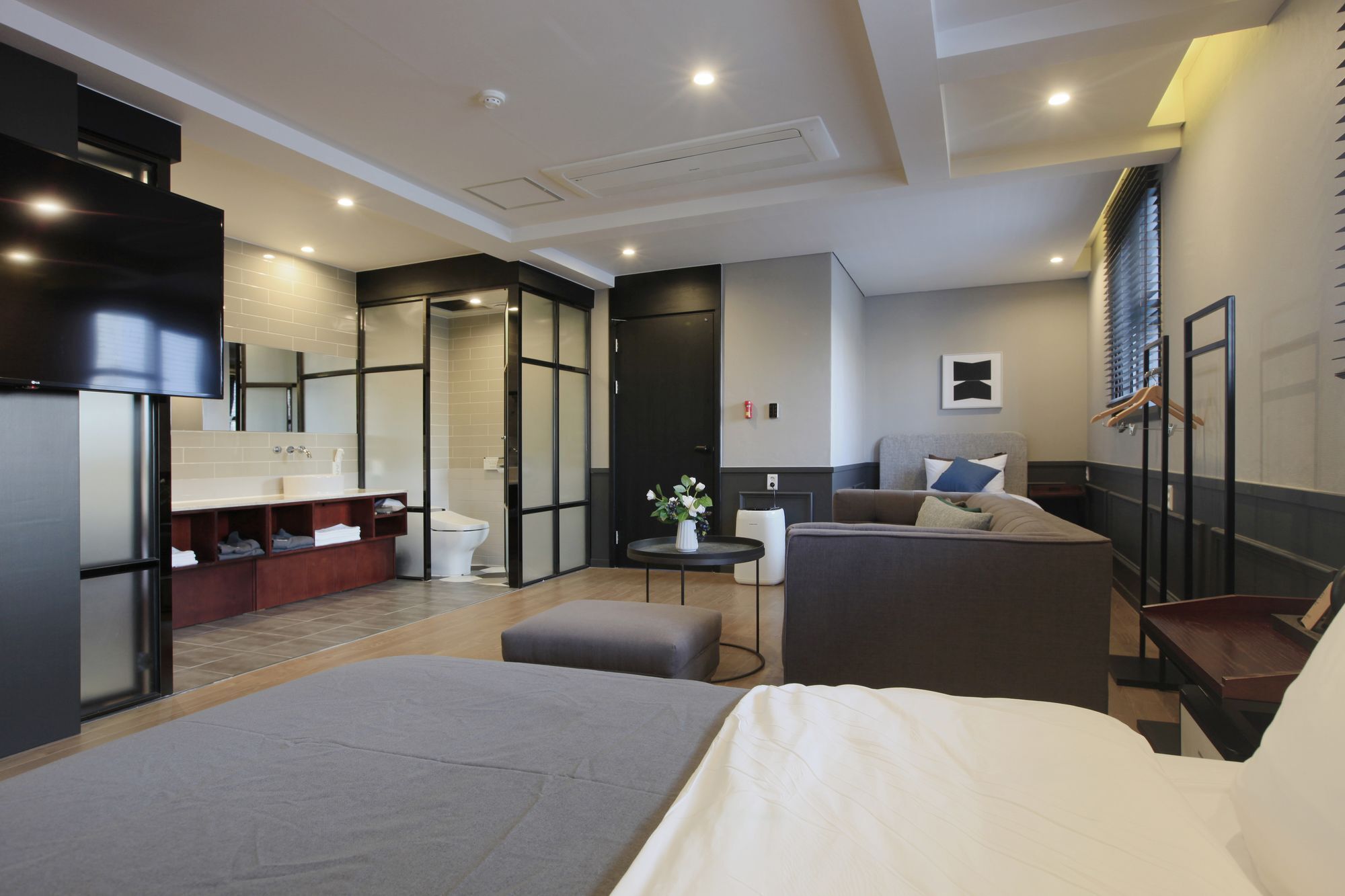 Brown Dot Hotel Yangjeong Busan Exterior photo
