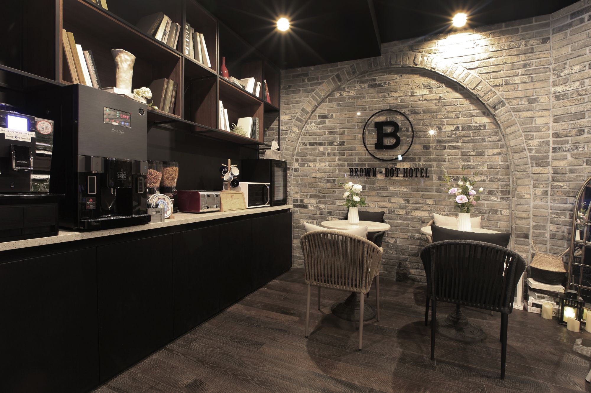 Brown Dot Hotel Yangjeong Busan Exterior photo